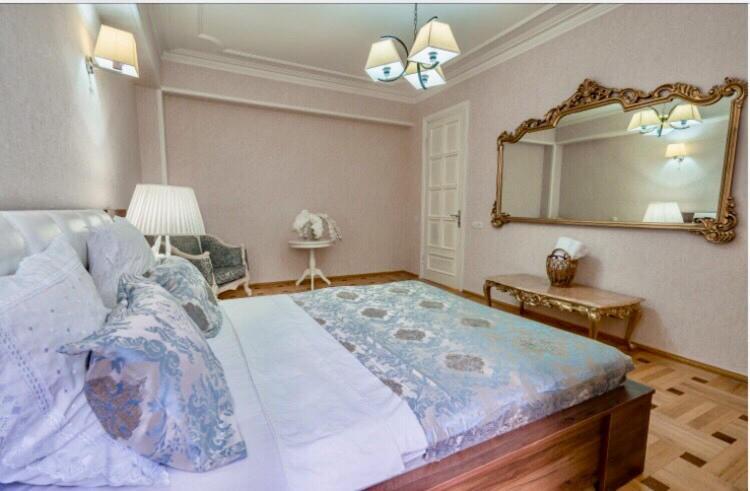 Royal Apartments Tbilisi Esterno foto