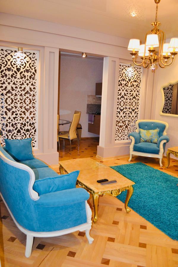 Royal Apartments Tbilisi Esterno foto