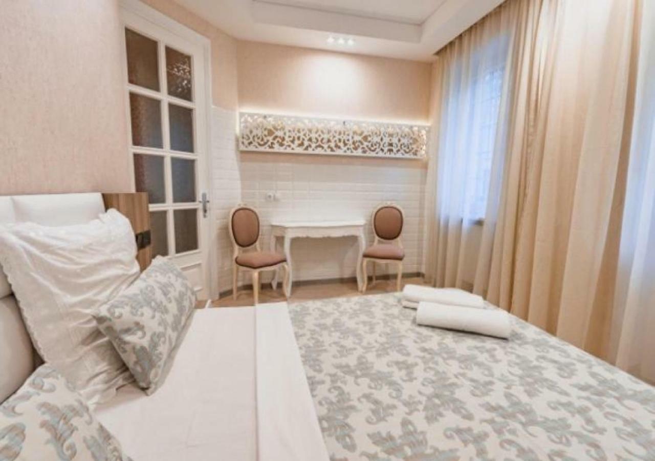 Royal Apartments Tbilisi Esterno foto